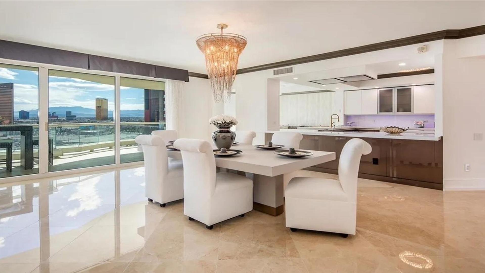 Stunning Four Bedroom Fully Professionally Remodeled Apartment Las Vegas Exterior foto
