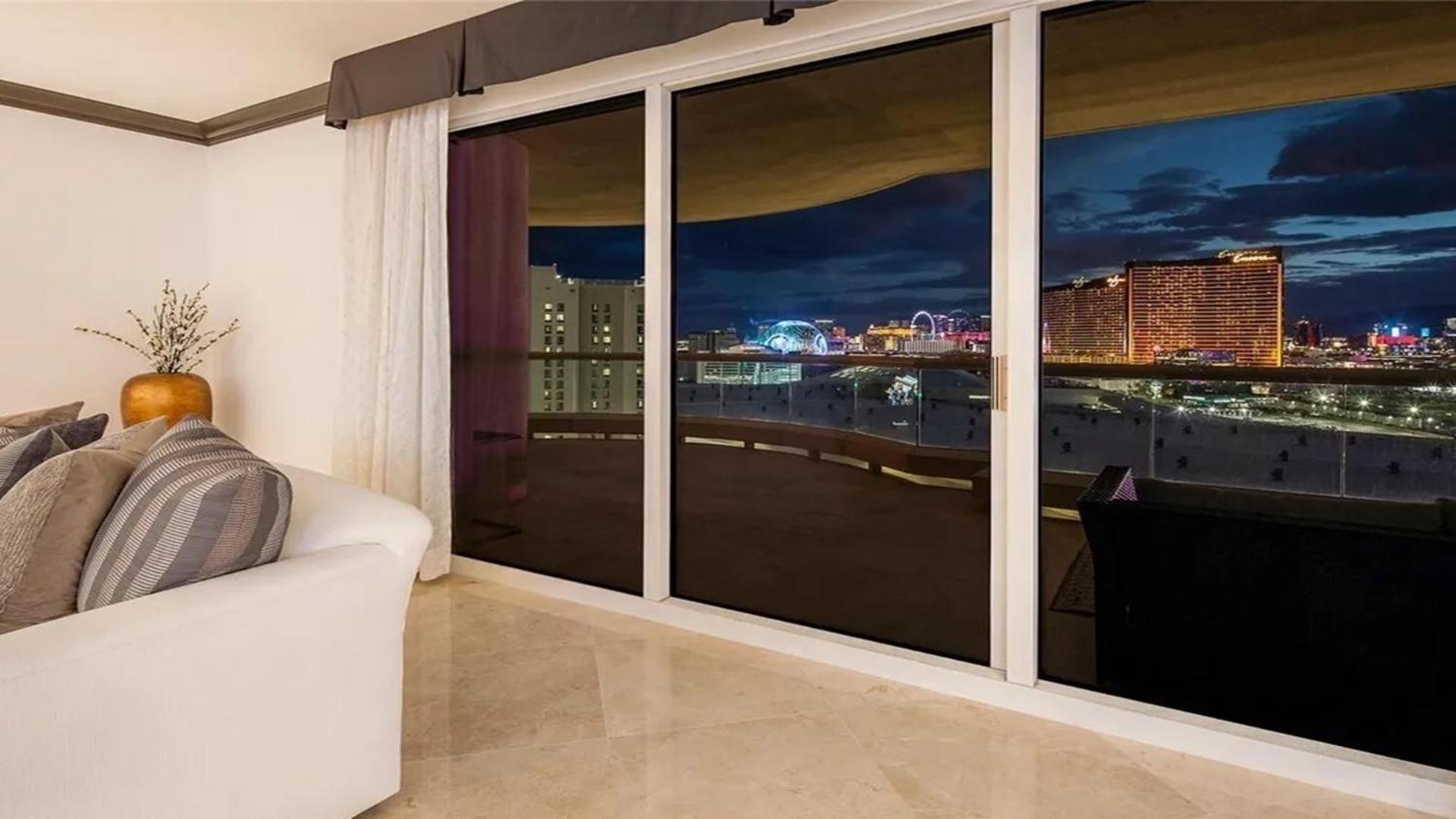 Stunning Four Bedroom Fully Professionally Remodeled Apartment Las Vegas Exterior foto