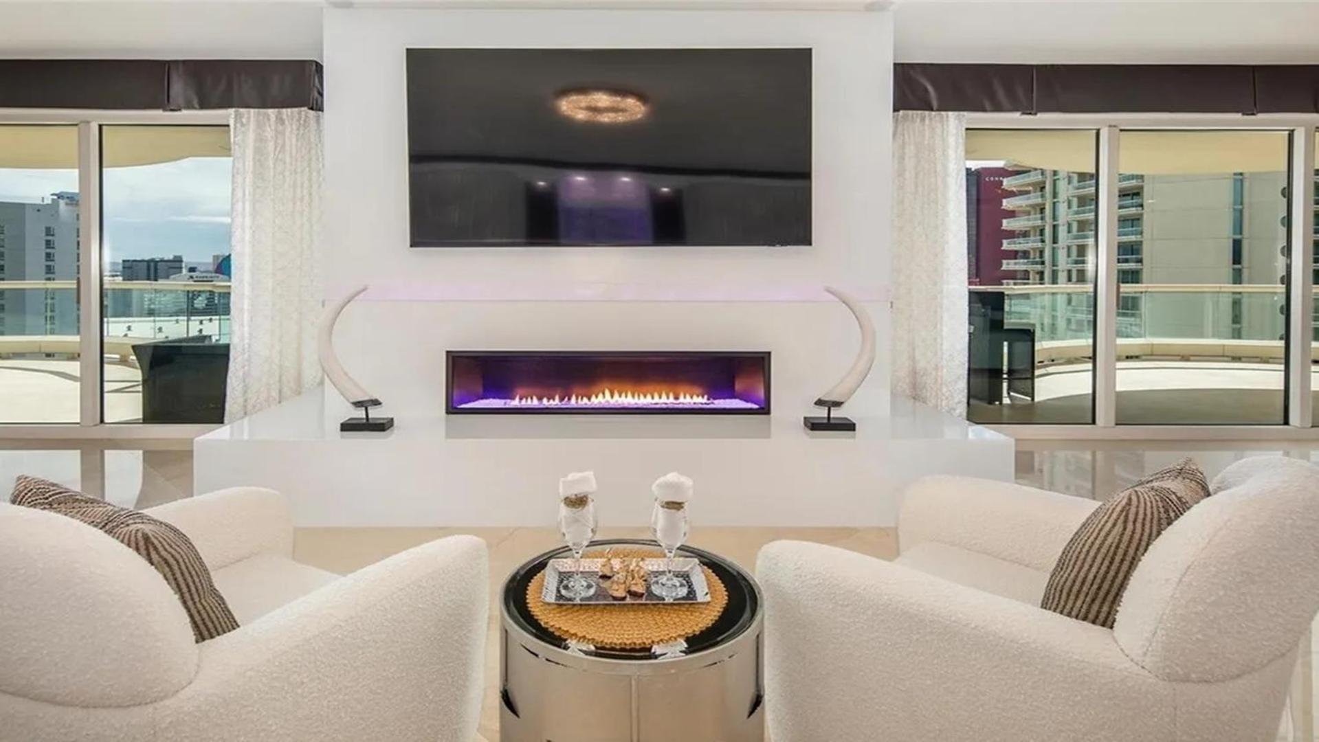 Stunning Four Bedroom Fully Professionally Remodeled Apartment Las Vegas Exterior foto